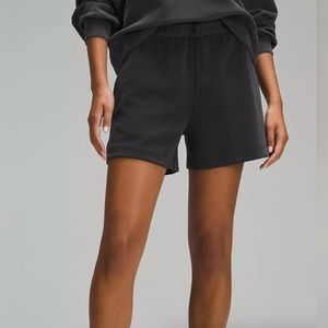 Lululemon Softstreme High-Rise Short 4” size 4